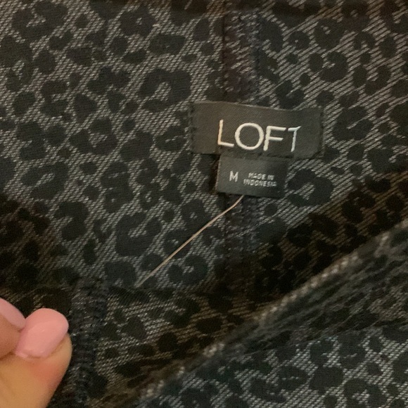 Lou & Grey Leopard print leggings - Picture 3 of 3